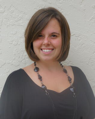 Headshot of Cassandra Thompson