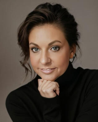 Headshot of Kimberly Ayers