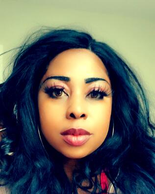 Headshot of Myesha Bomer