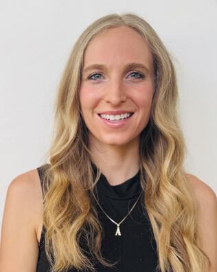 Headshot of Amber Jones