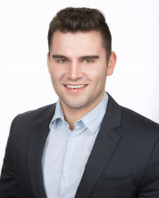 Headshot of Riley Garant