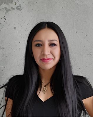 Headshot of Isabel Contreras