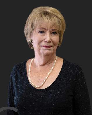 Headshot of Peggy Jackson