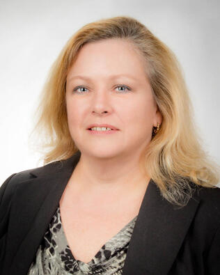 Headshot of Ceresa Curtis