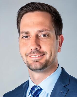 Headshot of Zach Taborelli