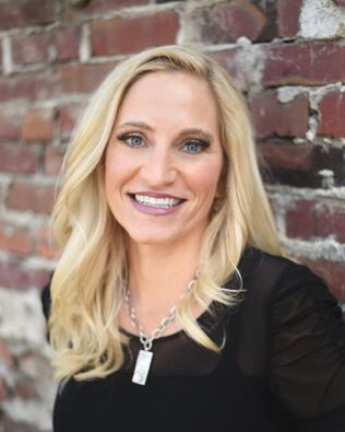 Headshot of Kendra Smith