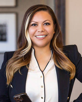 Headshot of Janette Del Real