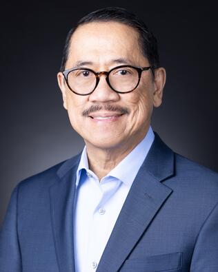 Headshot of Edgardo Berdiago