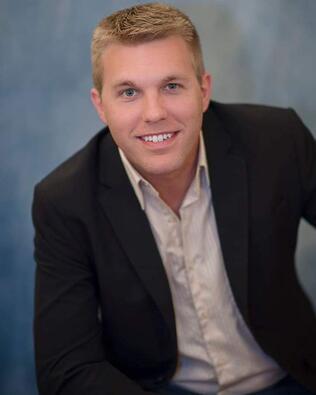 Headshot of Brandon Becker