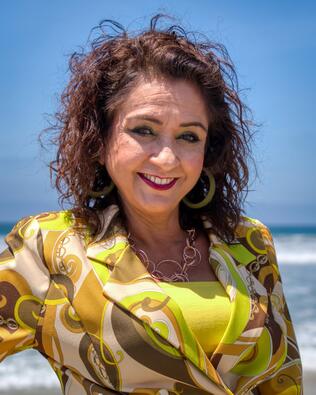 Headshot of Viviana Gutierrez