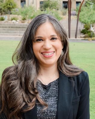 Headshot of Adriana Hernandez