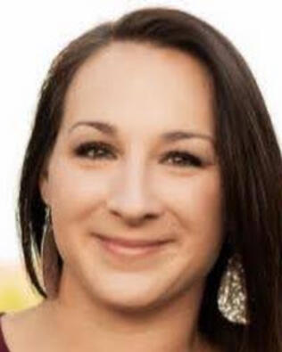 Headshot of Ivy Meyers