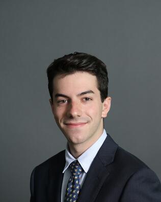 Headshot of Zachary Simonetti