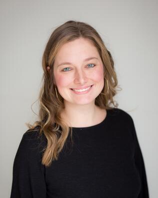 Headshot of Kathryn Gingery