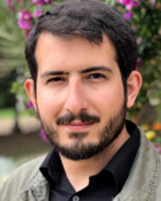 Headshot of Shane Frattellone