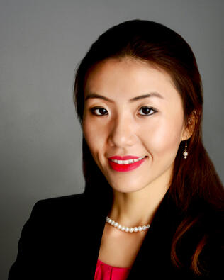 Headshot of Julie Kim