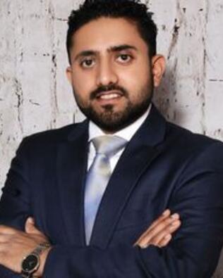 Headshot of Ali Shirazi