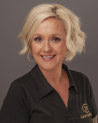 Headshot of Toni Sportsman