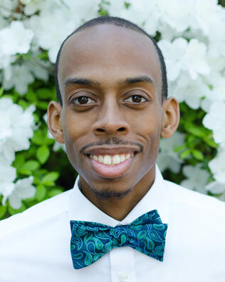 Headshot of Josh Davis