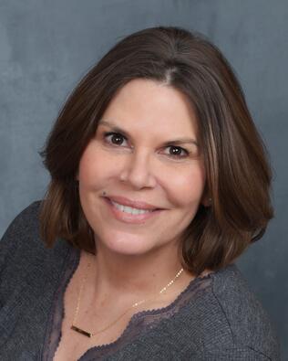 Headshot of Danielle Austin