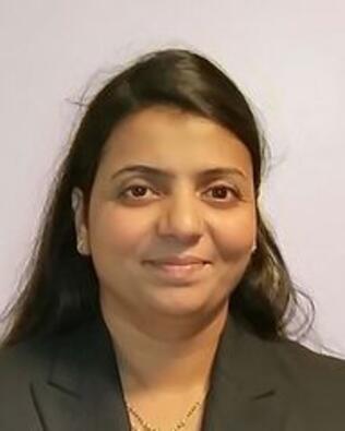 Headshot of Dipti Purohit