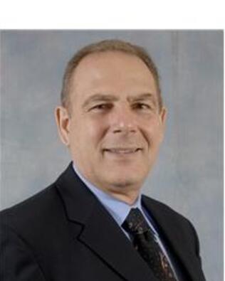 Headshot of Vincent Myers