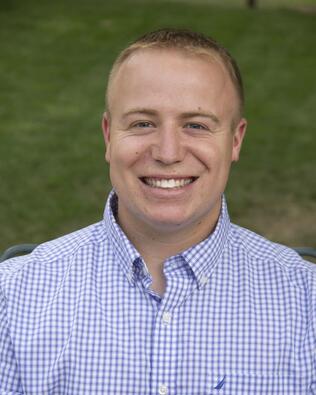 Headshot of Derek Lynch