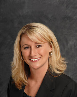 Headshot of Shelly Medlin Ragsdale
