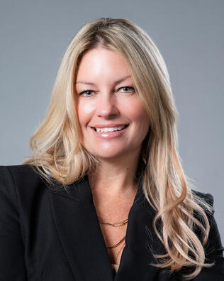 Headshot of Vicky Dimino