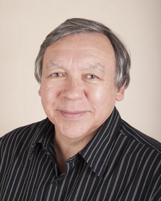Headshot of Donald Longacre