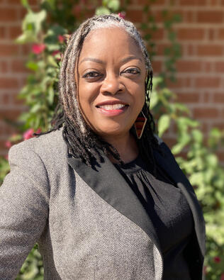 Headshot of Lisa Odom