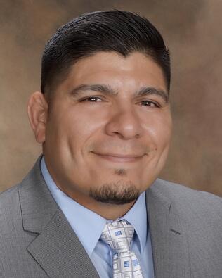 Headshot of Edward Robles