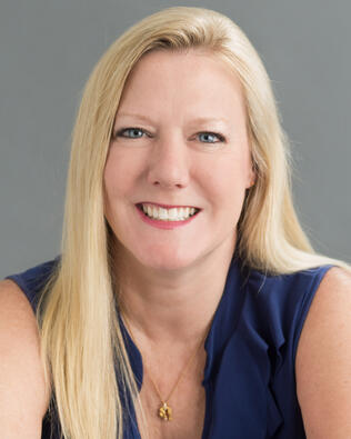 Headshot of Janna Busch