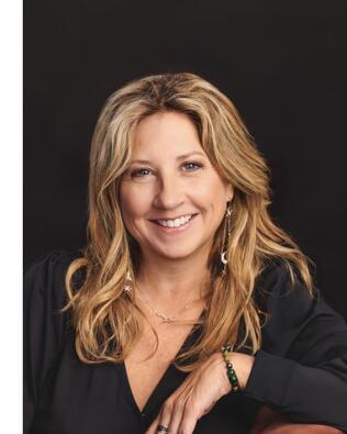 Headshot of Jennifer Pittsinger