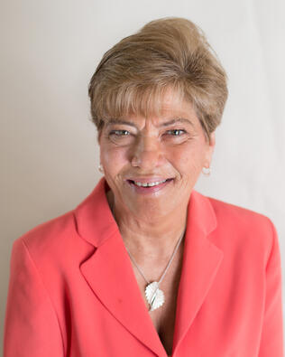 Headshot of Cathie Podroskey