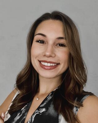 Headshot of Holly Butella