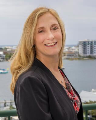 Headshot of Pamela Warner