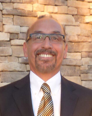 Headshot of Robert Ayub