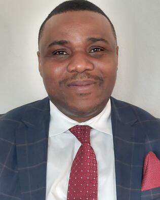 Headshot of Ayodele Bodunde