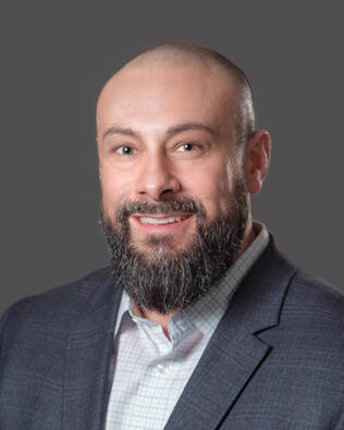 Headshot of Eric Lewis