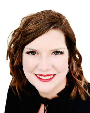 Headshot of Caitlin Probandt