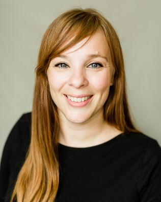 Headshot of Annie Franken