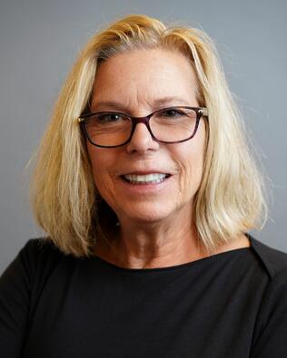 Headshot of Marcy Lindstedt