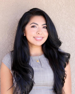 Headshot of Jennifer Martinelli