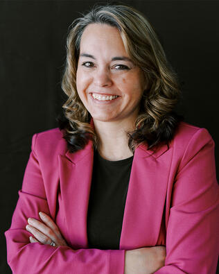 Headshot of Michelle Bennett-Siwula