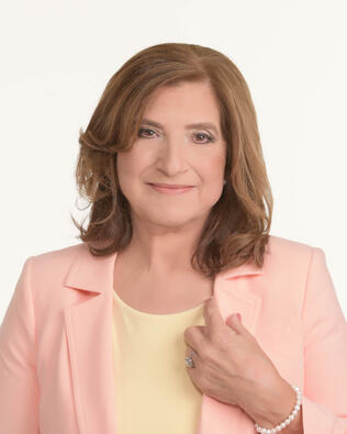 Headshot of MARIA ESTER LEIVA