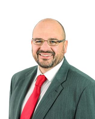 Headshot of Stephen Martel