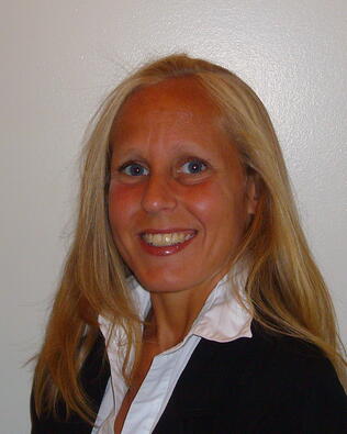 Headshot of Michelle Rogin