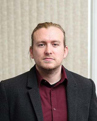 Headshot of Joshua Boob