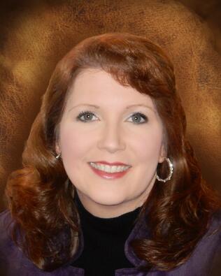 Headshot of Heather Doyle